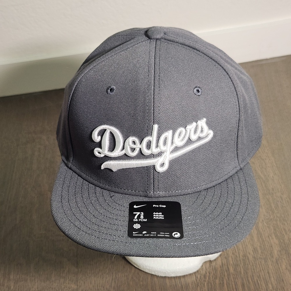 New Nike Dri-FIT MLB LA Dodgers Fitted Hat Size 7 3/8 NWT Charcoal Gray Pro Cap